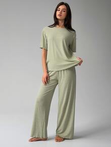 DAZY Women's Solid Color Round Neck Short Sleeve Top And Long Pants Loungewear Set - Green - View 4