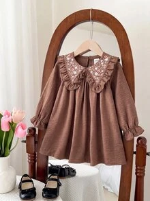 SHEIN 女嬰拼接花卉刺繡荷葉袖可愛洋裝 - 咖啡棕 - 查看 7