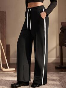 Nima Coro Celana Sweatpants Kasual Wanita dengan Tali Serut di Pinggang dan Desain Colorblock - Hitam - View 3