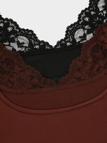 Sweetra Setelan Atasan 2 Potong Wanita Ukuran Plus Eropa dengan Motif Renda, Potongan Pendek Tanpa Punggung, Model Slimming, dan Atasan Tanpa Lengan Berbahan Pendek. - Hitam - View 11