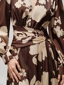 Aveloria Modichic European And American Style Autumn/Winter New Fashion Versatile Floral Print V-Neck Pleated Design Elegant Commute Classic Women's Long Dress - Multicolor - View 5