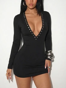 EgrlEra Eyelet Decor Deep V-Neck Sexy Bodycon Dress - Black - View 4