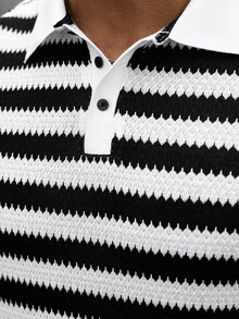 Manfinity CasualCool 男士條紋對比色半開襟鈕扣 Polo 衫 - 黑與白 - 查看 4