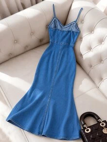 GlowEve CURVE Plus Size Women's Patchwork Floral Embroidered Mesh Mermaid Hem Elegant Spaghetti Strap Denim Dress - Blue - View 2