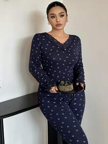 Dazy Plus Set Piyama Santai Celana Panjang Motif Bunga Kecil dengan Hiasan Renda dan Rumbai untuk Musim Semi dan Gugur - Navy Blue - View 4
