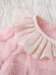 SHEIN Bộ 2 món áo tay dài cổ tròn bèo nhún lông giả và quần dài cho bé gái, phong cách dễ thương, mặc nhà thường ngày, chất lông xù mềm mại, thoải mái, thu đông - Hồng - Xem 3
