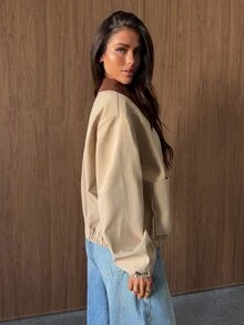 Aloruh 女款優雅休閒通勤麂皮人造毛拼接棕色收腰長版夾克，秋冬長袖老錢風 - 棕色 - 查看 3