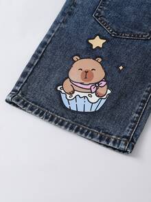 SHEIN 青少年女孩塗鴉愛心與字母印花 Y2K 風格淺藍色牛仔褲，休閒寬鬆寬腿版型，破洞磨損復古水洗牛仔褲 - 深色水洗藍 - 查看 4