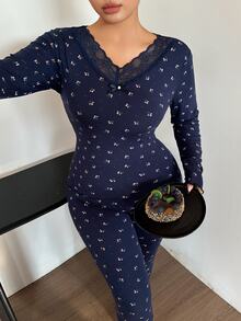 Dazy Plus Set Piyama Santai Celana Panjang Motif Bunga Kecil dengan Hiasan Renda dan Rumbai untuk Musim Semi dan Gugur - Navy Blue - View 5