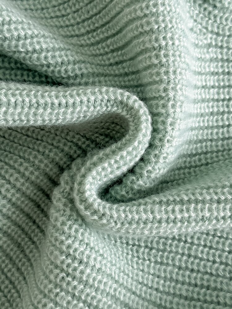 New Fashion Versatile Cute LUCKY Word Sweater + Four-Leaf Clover Decor Girls Pullover Top & Flare Pants Set, Suitable For Daily, Outing, Travel, Vacation, Home, Parenting And Other Occasions, Also Suitable For Autumn/Winter, Christmas, Back To School, Party And Other Occasions, Versatile Clothing For Spring, Autumn And Winter - Mint Green - View 3