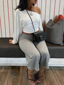 BamGleam Sexy Style Asymmetrical Shoulder Long Sleeve T-Shirt + Grey Wide Leg Capri Pants Set, Lazy Casual 2 Pieces Outfit - Multicolor - View 4