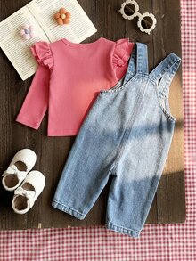 SHEIN Vintaside Kids 2件組幼兒女嬰上衣吊帶連身褲，可愛甜美粉藍花卉拼接，荷葉袖圓領，休閒度假秋季保暖公主風套裝 - 玫紅色 - 查看 2
