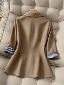 GlowEve CURVE Blazer Tipis Kancing Ganda Ukuran Plus untuk Wanita Musim Semi/Panas, Jaket Jas Kasual untuk Perjalanan Kerja dengan Manset Patchwork Garis Kontras - Khaki - View 2