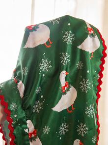 Tulorae Christmas Dark Green Background Bow & Floral Wreath Large White Goose And White Snowflake Faux Silk Short Sleeve Pajama Set - Dark Green - View 8