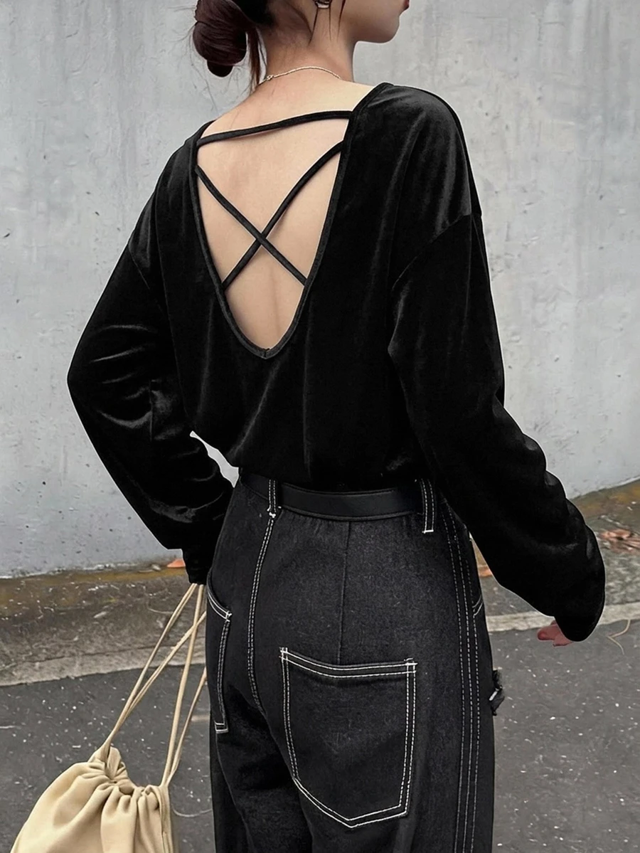 FRIFUL Women's Solid Color Casual Versatile Daily Long Sleeve Sweatshirt - Black - View 1