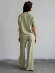 DAZY Women's Solid Color Round Neck Short Sleeve Top And Long Pants Loungewear Set - Green - View 2