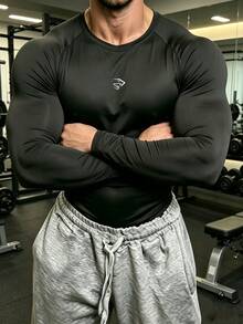 GymBeat Men's Minimalist Long Sleeve Sports T-Shirt For Fitness And Running - Black - View 5