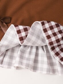 SHEIN Playful Pals 女童格紋 2 合 1 假背心長袖上衣與蝴蝶結喇叭褲套裝，休閒秋季街頭風 2 件套穿搭 - 棕色 - 查看 6