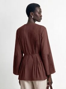 Aalyst Blus Wanita Warna Polos Leher V Lengan Panjang Lipit dengan Ikatan di Depan - Coklat - View 2