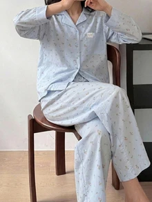 Dazy Plus 2件組女款大尺碼碎花休閒居家服套裝，寬鬆版型翻領上衣與長褲睡衣 - 藍色 - 查看 1