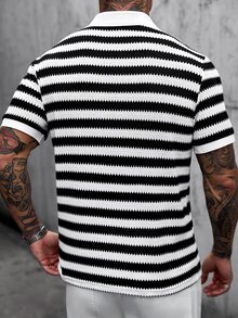 Manfinity CasualCool 男士條紋對比色半開襟鈕扣 Polo 衫 - 黑與白 - 查看 2