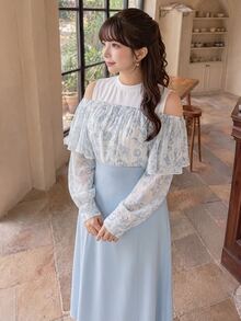 Bijouette Japanese Style Fresh Floral Plus Size Cold Shoulder Dress, Double Layer Ruffle Cut-Out Shoulder Design, Gentle And Slimming, Back Tie Waist Design To Shape Body, Flattering For Figures To Hide Belly And Hips, Light Blue Solid Color Full Skirt With Soft Drape, Suitable For Daily Wear, Dating, Travel And Commuting, Skin-Friendly And Comfortable Long Dress For Girls - Blue and White - View 3
