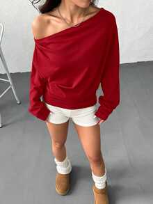 SHEIN EZwear 女款純色百褶不對稱領長袖連帽衛衣，畢業季/返校穿搭，畢業禮服，女教師服裝，秋冬返校 - 紅色 - 查看 3
