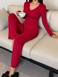 DAZY 2pcs/Set Women's Solid Color Slim Fit V-Neck Long Sleeve T-Shirt & Straight Leg Long Pajama Pants Sleepwear Set - Red - View 3
