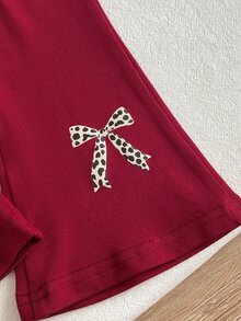 SHEIN 2件組幼女連帽衛衣＋喇叭褲，甜美酒紅豹紋蝴蝶結拼接長袖連帽上衣，休閒版生日秋季假期針織羅紋套裝 - 酒紅色 - 查看 6