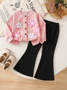 SHEIN Playful Pals 2件組幼女開襟衫＋喇叭褲，甜美粉黑配色，3D花朵貼花愛心設計，長袖圓領，休閒正裝，適合派對、秋季假期，優雅風格 - 粉色 - 查看 1
