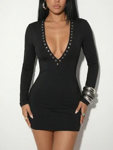 EgrlEra Eyelet Decor Deep V-Neck Sexy Bodycon Dress - Black - View 3