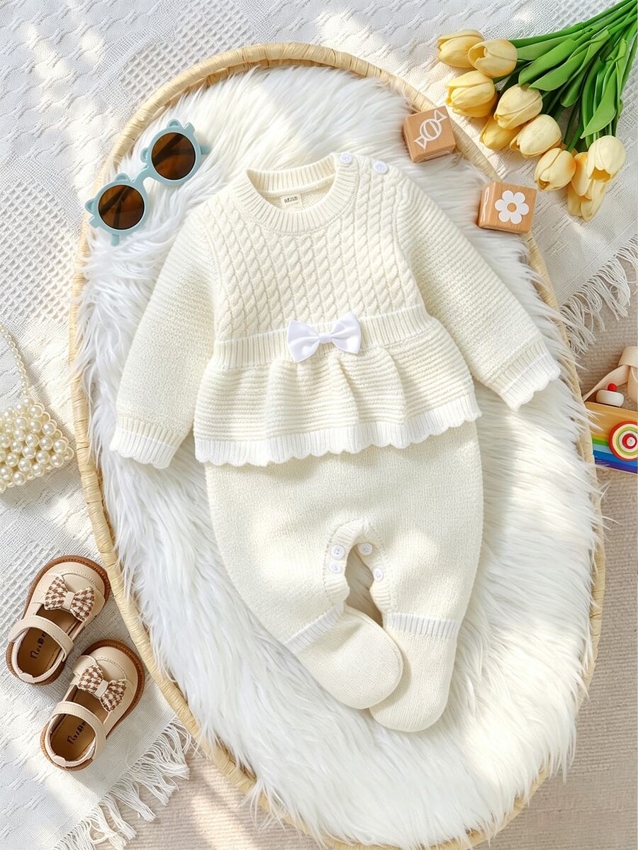 SHEIN Baby Girls' Soft Yellow Knitted Jumpsuit,Autumn Cute Bow & Ruffle Trim Soft Comfortable Romper For Matching Family,Daily Outings Travel Fall Winter - Beige - View 1
