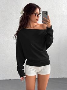 SHEIN EZwear 女款純色百褶不對稱領長袖連帽衛衣，畢業季/返校穿搭，畢業禮服，女教師服裝，秋冬返校 - 黑色 - 查看 4