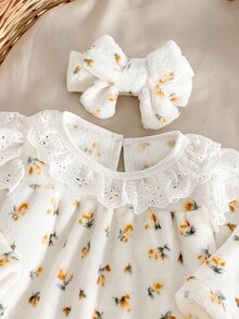 SHEIN 3件組女嬰秋冬雙面法蘭絨加絨加厚新生兒套裝，柔軟毛絨可愛清新碎花時尚優雅，荷葉袖荷葉邊長袖上衣搭配連腳褲與髮帶，3件居家穿著 - 彩色 - 查看 5