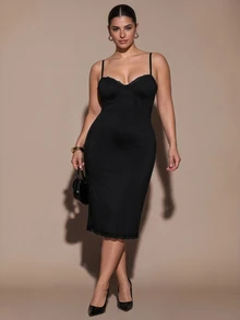 SHEIN BAE CURVE Plus Size Women Lace Patchwork Mid-Length Anti-Chafing Dress - Black - View 1