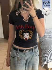 Attitoon Betty Boop x SHEIN 女款聯名印花圖案T恤，適合外出、街頭風、機場穿搭、時尚、返校、Y2K、派對、海灘度假、假期 - 彩色 - 查看 8