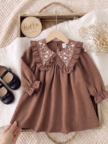 SHEIN 女嬰拼接花卉刺繡荷葉袖可愛洋裝 - 咖啡棕 - 查看 8