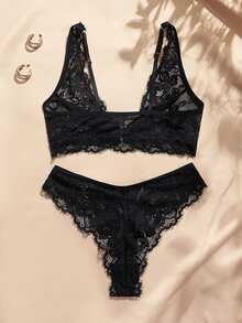 Charlaine French Sexy Lace Petal Patchwork Women's Bra & Panty Set 2pcs - Black - View 2