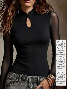 SHEIN ملابس علوية نسائية جديدة بطراز صيني، طبقة أساسية بياقة واقفة وزخرفة معدنية على شكل قطرة ماء مفرغة، قصة ضيقة أنيقة بأكمام طويلة من الشبك، مناسبة للتنقل والمواعيد والحفلات - الأسود - مشاهدة 1