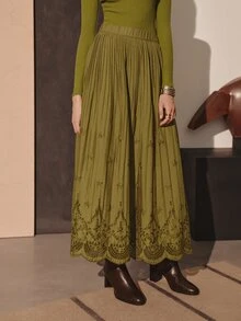 MOTF PREMIUM WOMEN'S FLORAL EMBROIDERED PATTERN CASUAL VERSATILE DAILY WEAR SKIRT - Olive Green - View 4