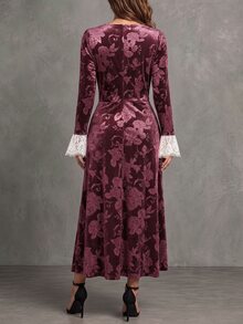 Velvienne Plus Size Autumn/Winter Purple Embossed Elegant High-End Ruffled V-Neck Ruched Waist Lace Long Sleeve Dress - Purple - View 2