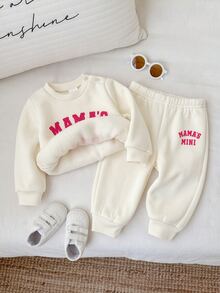 SHEIN 新生女嬰寬鬆休閒極簡舒適圓領套頭字母印花厚款套裝，適合冬季 - 米色 - 查看 3