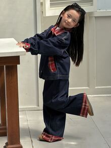 DAZY Tween Girl Patchwork Plaid Cuff Single-Breasted Denim Jacket And Jeans Casual Set - Dark Wash - View 7