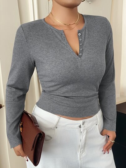 Dazy Plus Round Neck Long Sleeve Button Grey Solid Color Slim Fit Ribbed Knit Cropped T-Shirt