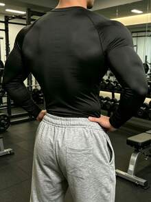 GymBeat Men's Minimalist Long Sleeve Sports T-Shirt For Fitness And Running - Black - View 2