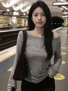Dazy Kids Teen Girl Slogan Graphic Asymmetrical Shoulder Casual Daily Outing T-Shirt - Light Grey - View 4