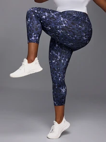 Voyena Plus Size Women's Blue Leopard Print Leggings, 7/8 Length Home & Sports Leggings - Blue - View 1