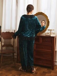 Côtesoire South French Elegant Mature Diamond Velvet & Lace Patchwork Open Front Plus Size Pajama Set - Dark Green - View 2