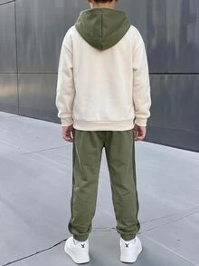 SHEIN 2件組兒童青少年男孩休閒極簡長袖連帽舒適運動衫套裝，適合秋冬，經典復古配色拼接圖案印花，適合學校，適合返校季 - 軍綠色 - 查看 5
