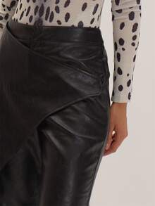 MUSEYN Black PU Overlay Pants Versatile Everyday Date Night Chic New Season Fall - Black - View 6